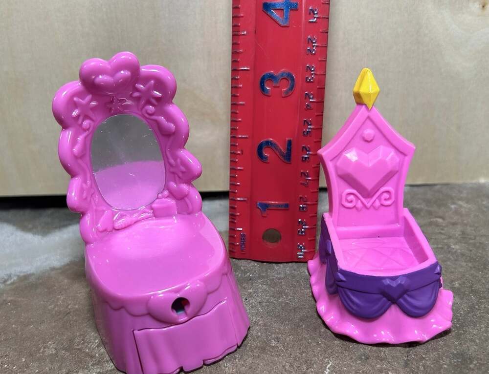 MLP furry hearts crib and pink throne with mirror